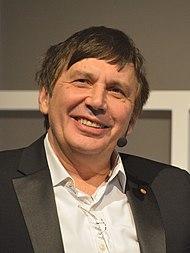 高能姐姐php技巧_150年后物理学家终于解决了这个沙雕问题