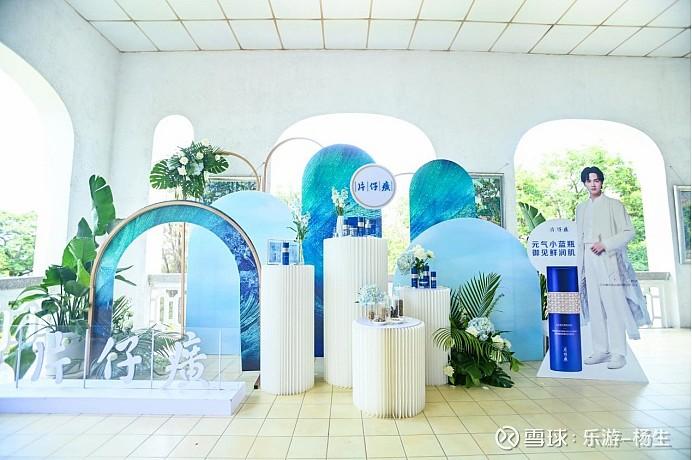 php变装技巧_华裔面子工程师玩爆神奇变妆术