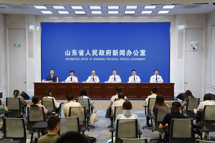php云播源码技巧_山东破获特大年夜涉黄直播平台案注册用户300多万