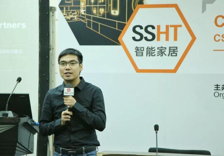 php小说王炸技巧_智能家居狂人王雄辉用自立操作系统搅动行业