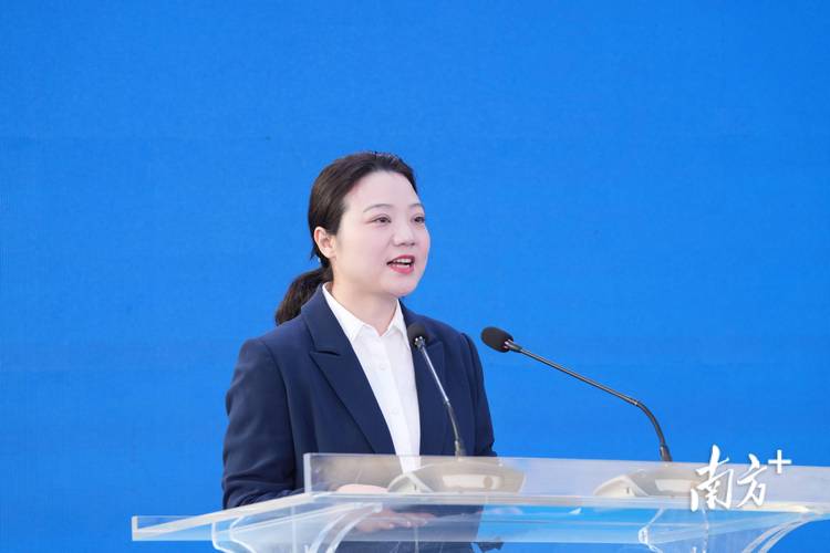 博罗县php培训技巧_园立湾区新篇章博罗县园洲镇商会第三届换届选举大年夜会成功举行