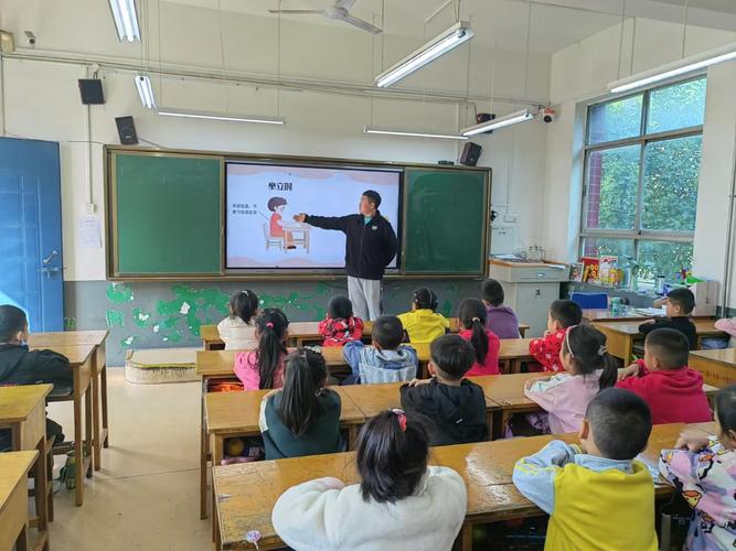盗版设计课程网站,教育资源共享的阴暗面与反思